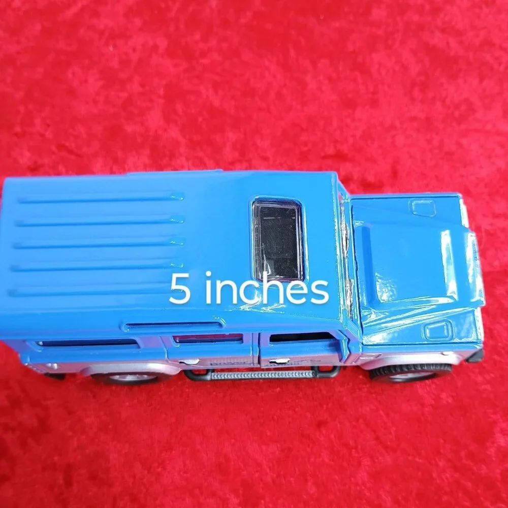 Breyer Farms Diecast Land Rover Defender Toy Car 1:32 Scale Model Blue & Silver‎